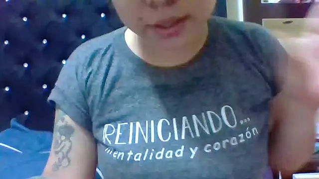 Jennxdolls online show from 12/13/24, 04:33