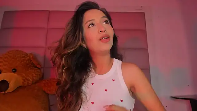 little-Emma online show from 11/21/25, 11:47