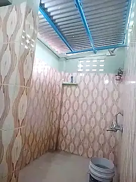 Snapshot of bas1cooks chatting on 12/14/25, 04:29 bas1cooks online show from 12/14/25, 04:29