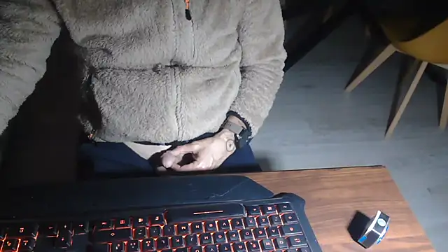 Adri gard online show from 03/11/26, 09:32