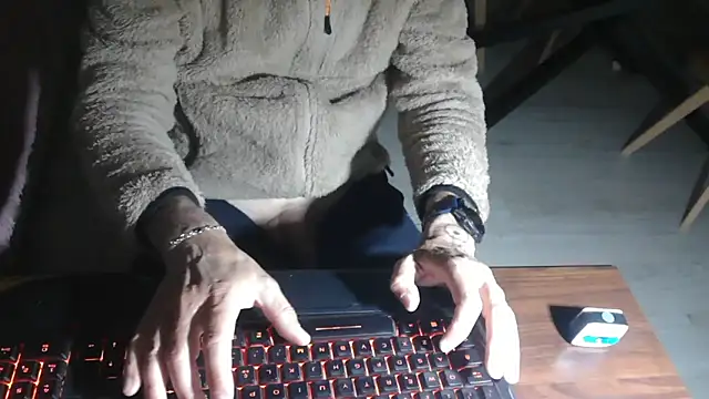 Adri gard online show from 04/14/26, 08:37