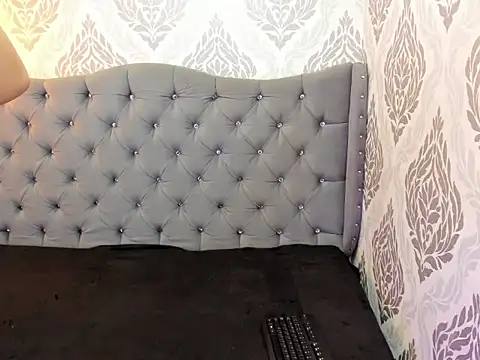 Lilyevansx online show from 05/26/26, 12:12