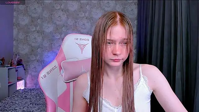 Snapshot of Milia_Parker chatting on 07/25/26, 05:54 Milia Parker online show from 07/25/26, 05:54