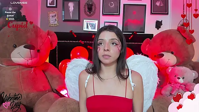 Snapshot of Charlotte__Benett chatting on 02/15/25, 04:47 Charlotte Benett online show from 02/15/25, 04:47