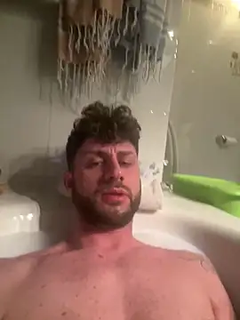 Snapshot of michifolli92 chatting on 03/19/25, 09:49 michifolli92 online show from 03/19/25, 09:49