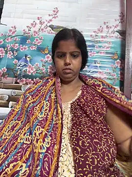 Snapshot of Beauty-queen chatting on 11/03/25, 01:12 Beauty-queen online show from 11/03/25, 01:12