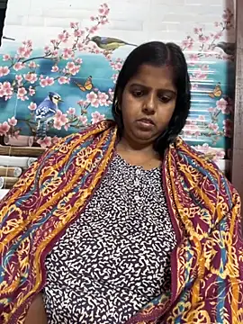 Snapshot of Beauty-queen chatting on 11/09/25, 10:57 Beauty-queen online show from 11/09/25, 10:57