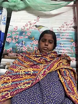 Snapshot of Beauty-queen chatting on 11/20/25, 11:10 Beauty-queen online show from 11/20/25, 11:10