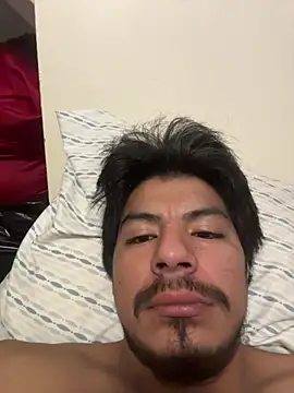 Snapshot of MynameisPaco chatting on 10/30/25, 02:18 MynameisPaco online show from 10/30/25, 02:18