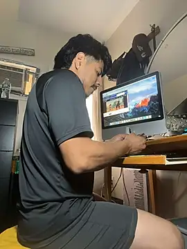 Snapshot of MynameisPaco chatting on 11/03/25, 08:32 MynameisPaco online show from 11/03/25, 08:32