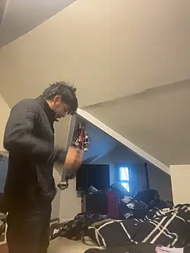 Snapshot of MynameisPaco chatting on 11/14/25, 01:21 MynameisPaco online show from 11/14/25, 01:21