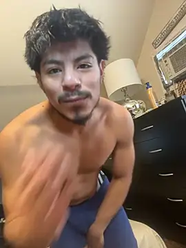 Snapshot of MynameisPaco chatting on 11/16/25, 04:01 MynameisPaco online show from 11/16/25, 04:01