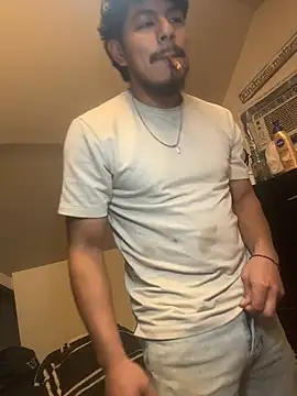 Snapshot of MynameisPaco chatting on 11/25/25, 08:20 MynameisPaco online show from 11/25/25, 08:20