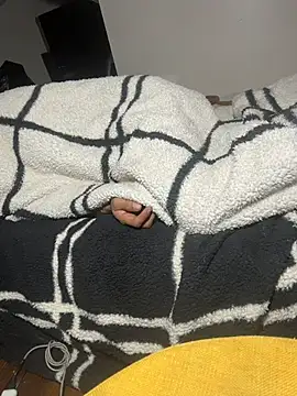 Snapshot of MynameisPaco chatting on 12/14/25, 07:58 MynameisPaco online show from 12/14/25, 07:58