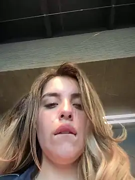 Alirawrz online show from 03/12/25, 09:45