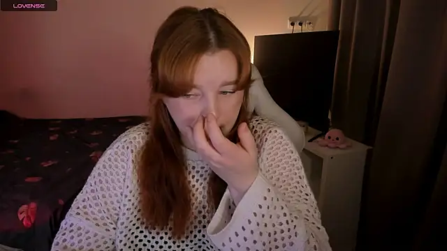 Snapshot of _Lisa_x chatting on 12/05/24, 05:15 Lisa x online show from 12/05/24, 05:15