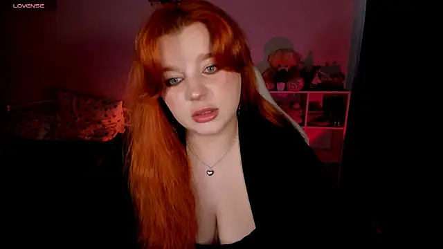 Snapshot of _Lisa_x chatting on 10/02/25, 01:18 Lisa x online show from 10/02/25, 01:18