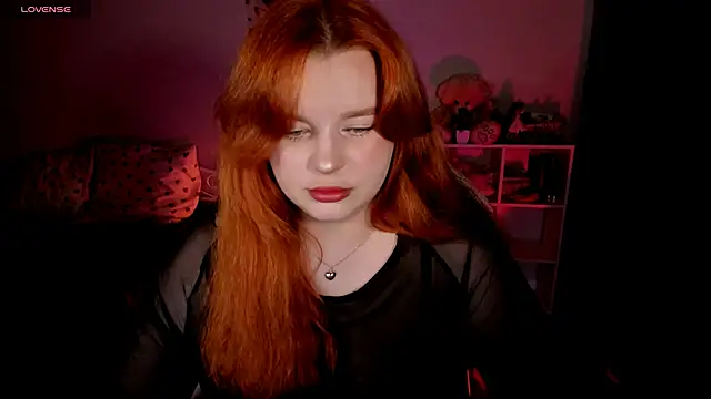 Snapshot of _Lisa_x chatting on 10/07/25, 02:36 Lisa x online show from 10/07/25, 02:36