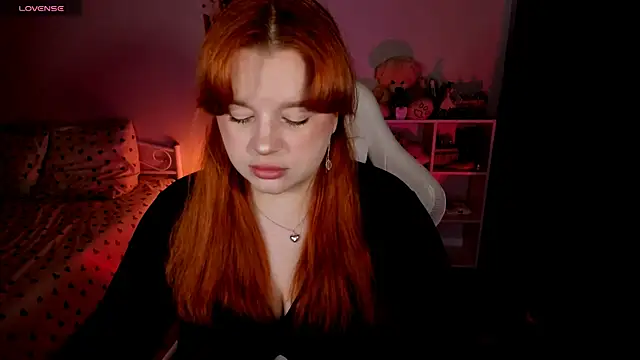 Snapshot of _Lisa_x chatting on 10/09/25, 12:47 Lisa x online show from 10/09/25, 12:47