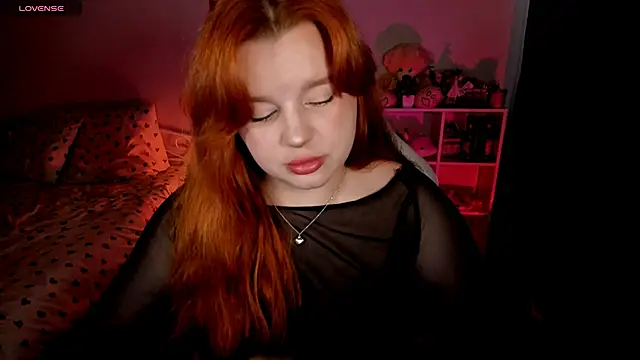 Snapshot of _Lisa_x chatting on 10/12/25, 12:26 Lisa x online show from 10/12/25, 12:26