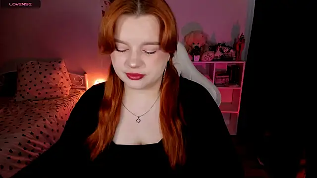 Snapshot of _Lisa_x chatting on 10/27/25, 05:22 Lisa x online show from 10/27/25, 05:22