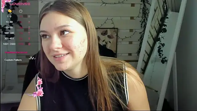 Snapshot of Josephine_Kiss chatting on 04/08/26, 11:43 Josephine Kiss online show from 04/08/26, 11:43