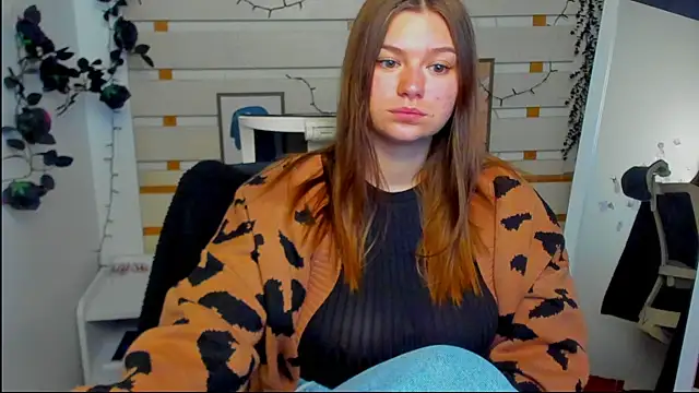 Snapshot of Josephine_Kiss chatting on 04/26/26, 07:28 Josephine Kiss online show from 04/26/26, 07:28