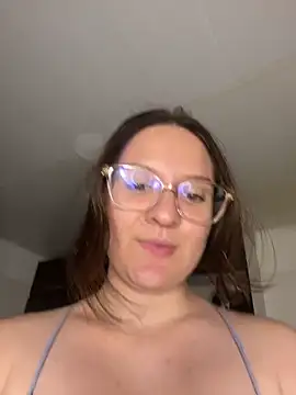 livgomez online show from 02/23/25, 01:24