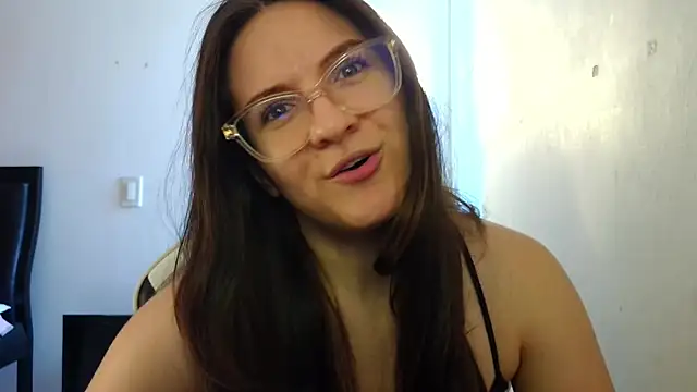 livgomez online show from 11/14/25, 02:27