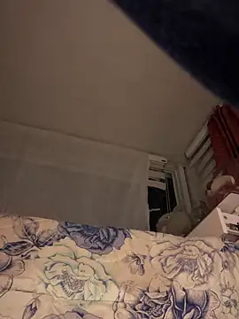 Lorraine Leon online show from 01/14/25, 02:08