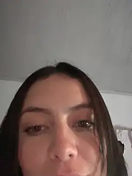 Lorraine Leon online show from 02/08/25, 04:14