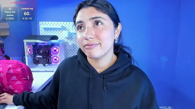 Danna 777  online show from 10/30/25, 10:21