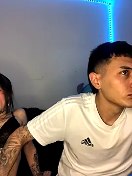 Snapshot of Tifanny_Sweett chatting on 11/11/25, 03:50 Tifanny Sweett online show from 11/11/25, 03:50