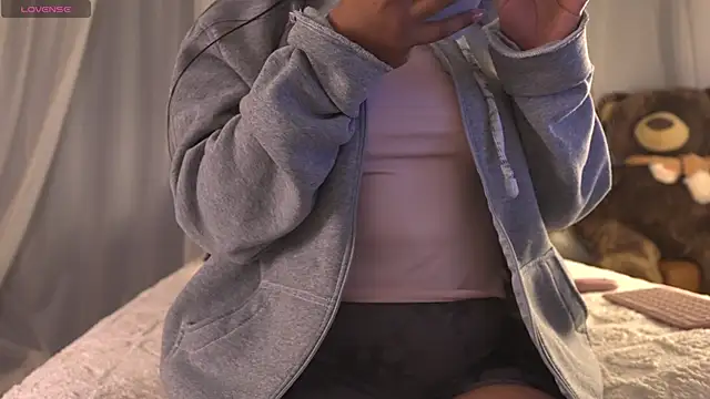 mula talove online show from 04/06/26, 08:26