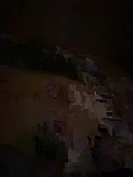 Snapshot of Hung10Sunset chatting on 10/28/25, 12:41 Hung10Sunset online show from 10/28/25, 12:41