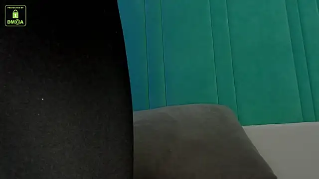 Snapshot of Whitney_Svonn chatting on 12/03/24, 03:33 Whitney Svonn online show from 12/03/24, 03:33