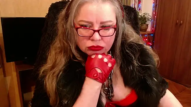 Snapshot of Miss_Tress chatting on 12/31/24, 11:39 Miss Tress online show from 12/31/24, 11:39