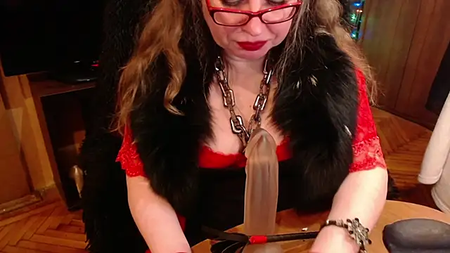 Snapshot of Miss_Tress chatting on 01/22/25, 12:59 Miss Tress online show from 01/22/25, 12:59