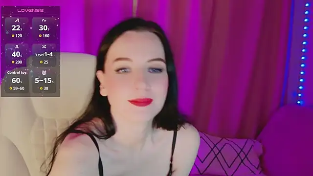Snapshot of AndreaAshton chatting on 05/30/26, 05:32 AndreaAshton online show from 05/30/26, 05:32