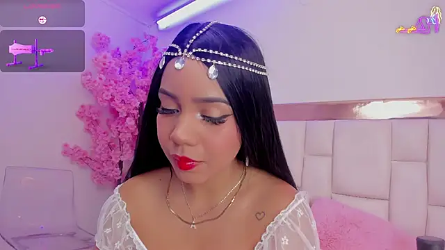 Snapshot of SenniaBella chatting on 03/21/25, 01:45 SenniaBella online show from 03/21/25, 01:45