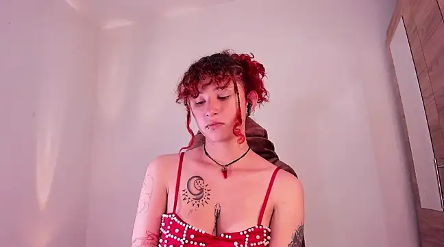 Snapshot of valent_27 chatting on 02/13/25, 06:41 valent 27 online show from 02/13/25, 06:41