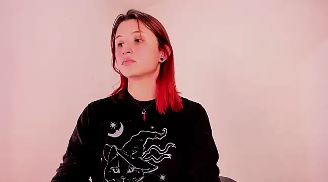 Snapshot of valent_27 chatting on 03/06/25, 03:57 valent 27 online show from 03/06/25, 03:57