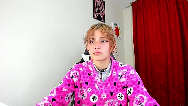 Snapshot of valent_27 chatting on 09/09/25, 02:33 valent 27 online show from 09/09/25, 02:33