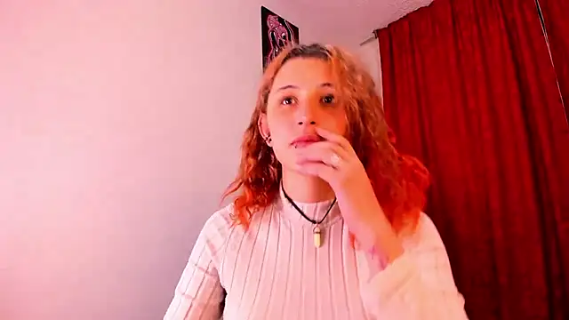 Snapshot of valent_27 chatting on 09/18/25, 03:30 valent 27 online show from 09/18/25, 03:30