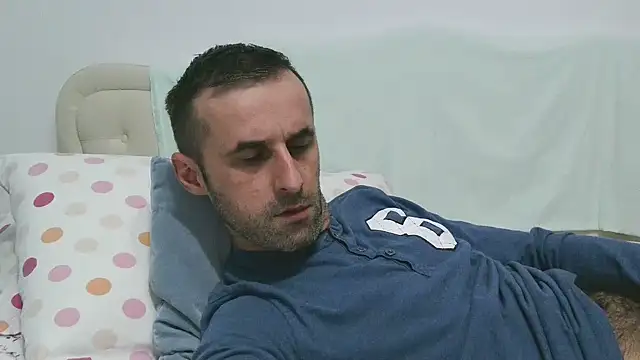 Snapshot of stevenpit chatting on 12/16/24, 03:54 stevenpit online show from 12/16/24, 03:54