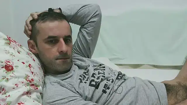 Snapshot of stevenpit chatting on 12/22/24, 08:49 stevenpit online show from 12/22/24, 08:49