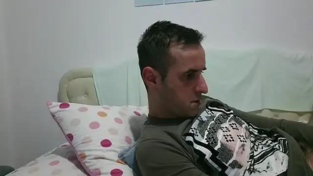 Snapshot of stevenpit chatting on 01/13/25, 04:41 stevenpit online show from 01/13/25, 04:41