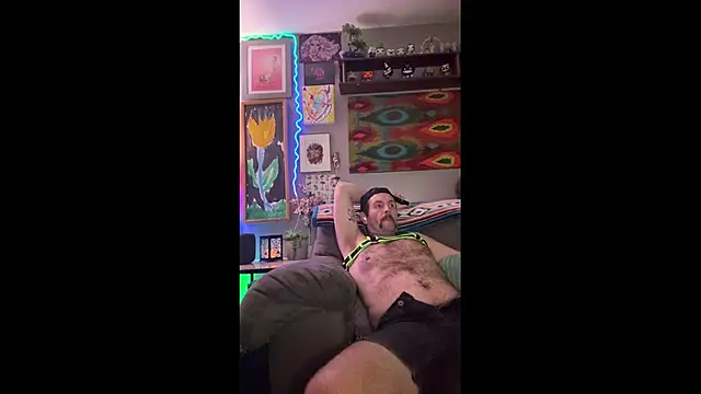 Snapshot of Jackjack716 chatting on 10/31/25, 04:24 Jackjack716 online show from 10/31/25, 04:24