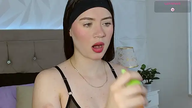 Gwen drew online show from 01/17/26, 12:54