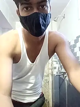 Snapshot of hotvarunrita chatting on 10/26/25, 05:02 hotvarunrita online show from 10/26/25, 05:02